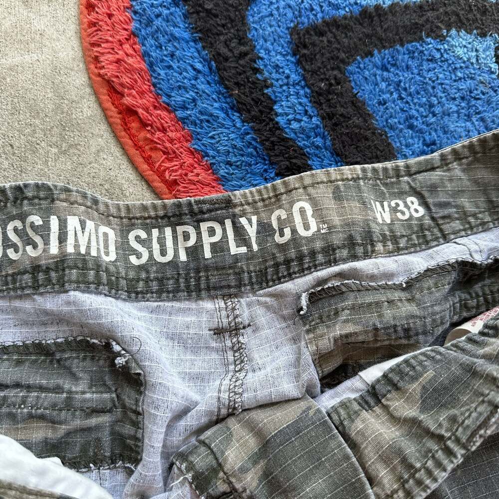 Mossimo Supply Co. Men's Green Camo Ripstop Cargo Shorts Size 38 - Picture 3 of 3